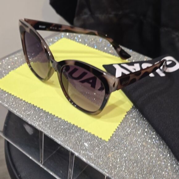 Quay Australia It's My Way 53MM Gradient Cat-Eye Sunglasses-Tort Black/Black Fad - Picture 6 of 9